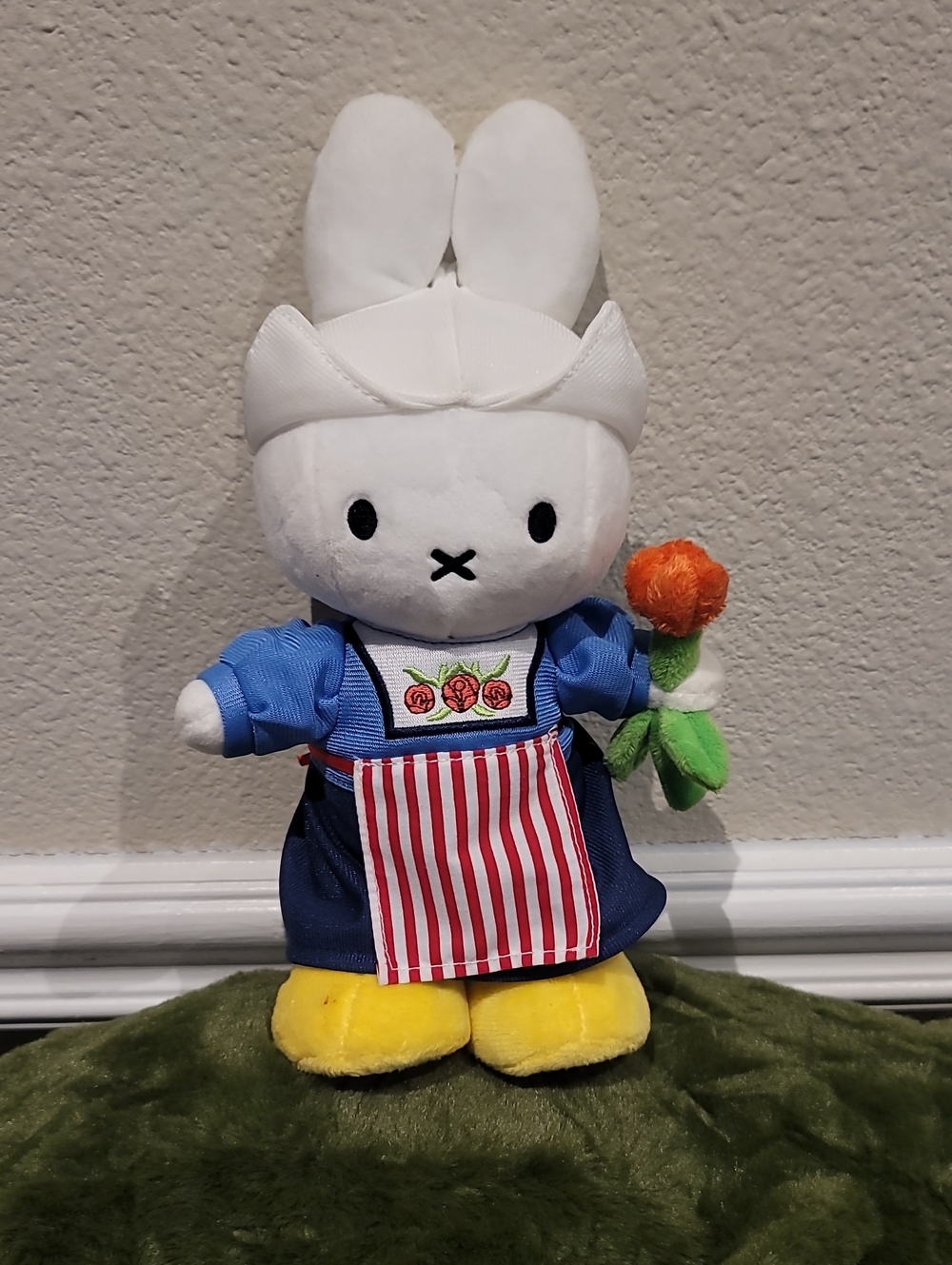 Nwot Nijntje Miffy The Farmers Wife With Tulip